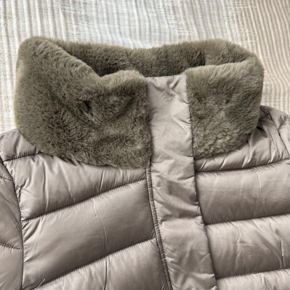 Tuckernuck Save the Duck Ultra Light Puffer Coat  Vegan Down Lightweight Brown S - Picture 9 of 13